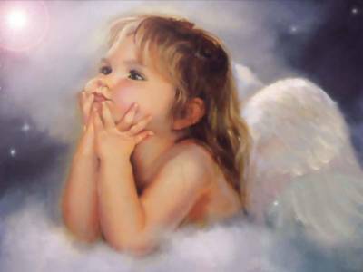 Bel ange féminin : petite fille ange  jolie comme tout, beaux cheveux blondschatains; de belles ailes blanches bleues roses, brillent ; pensive, elle est ; comme entourée de coton: ça a l'air dou