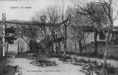 Image qui va peut etre vs surprendre: mais c'est mn VILLAGE NATAL, ou j'ai vécu au MAS à 5KM env de GAJAN dans le Gard  sud  au  Nord de NIMES GARD/ là : vs vs en doutez: années 19OO : une v
