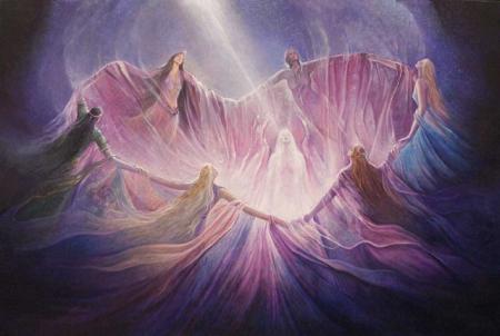 Belles femmes cmme Anges dans beauxVoilagesBleuBlancMauves:Idée belle spirituelle!!