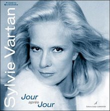 Belle photo de Sylvie Vartan  titre qui me plait: Jour après Jour!!!
