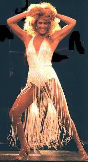 DALIDA:belle chanteuse c'&eacute;tait;elle est dns nos coeur;Souvenirs gais Nostalgie�Belles chansons