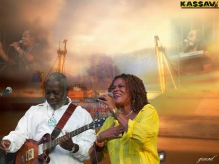 Photo de joie gaiet&eacute; musique rythm&eacute;e danse KASSAV que j'aim plutot  style afro �chansons agr&eacute;ables &agrave; &eacute;couter donn envie de danser   rythme dns la peau!! gaie soir&eacute;e  avant une autre semaine recom