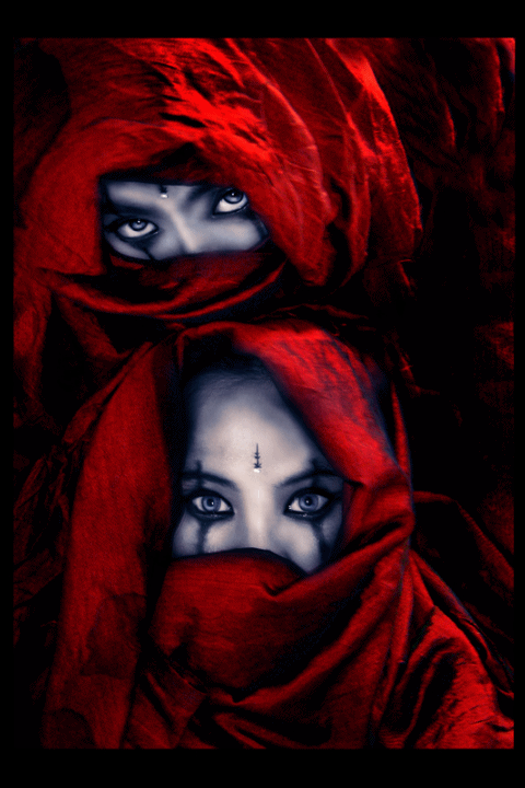 Beaut&eacute; de 2 femmes belles sous leurs beaux voiles rouges,Beaut&eacute; de leur visage�Citation  que j'ai &eacute;crit pr VOUS aujourd'hui/ lire l'ARTICLE je vs en remercie�marie-andr&eacute;e  amiti&eacute;s ��