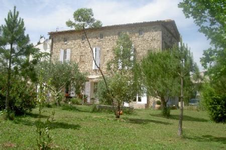 Mon Mas dans le Gard, l&agrave; o&ugrave; j'ai pass&eacute; mon enfance et jeunesse jusqu'&agrave; ce que je parte &agrave; Paris,commencer &agrave; travailler� Mas dans le Gard  au nord de NIMES �  vue campagne ��  Mil bizz    agr&eacute;