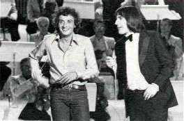 Photo ps tr&egrave;s r&eacute;cente, mais ils sont heureux ts les deux,chantent ensemble, ont quelque ann&eacute;es de moins,  et oui le temps passe!!Michel sardou et Serge Lama ��belles chansons aussi!!