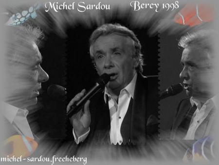 Concert  BERCY 98  :  de Michel  sardou,  Noir Blanc,  trois poses de photos, sympa  et qu'est ce qu'il doit chanter  l&agrave; ?? il a presque les larmes aux yeux,Michel !!!  il fait  fort en appa