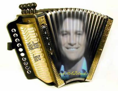 Original et bien joli: Mike Brant sur les soufflets de ce bel Accord&eacute;on NoirDor&eacute;/For Always Remember For You : Mike�Oui je l'aim et ses chansons�marie-andr&eacute;e