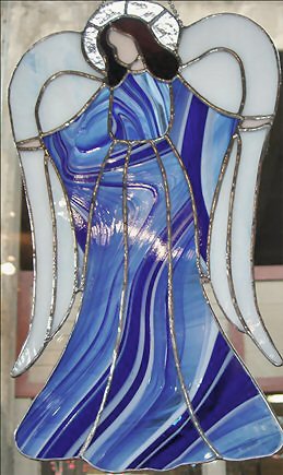 jOLI Vitrail : bel ange  bleu  de plusieurs ton blancs gris �� Lumi&egrave;re des Anges Musique des Anges  Archanges  � Lumi&egrave;re Divine  dans  le Coeur l'Ame l'Esprit  et  dans la Vraie Conscience !