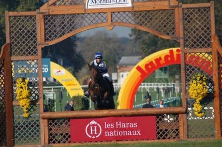 Courses de chevaux   Comp&eacute;tition ��   vs aimez les courses de chevaux ??  et le cheval ??  bel animal , que j'aim beaucoup &&